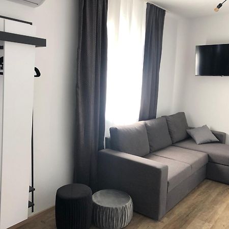 Apartmaji Meli Pu Izola Luaran gambar