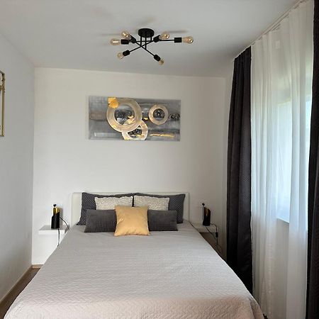 Apartmaji Meli Pu Izola Luaran gambar