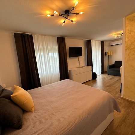 Apartmaji Meli Pu Izola Luaran gambar