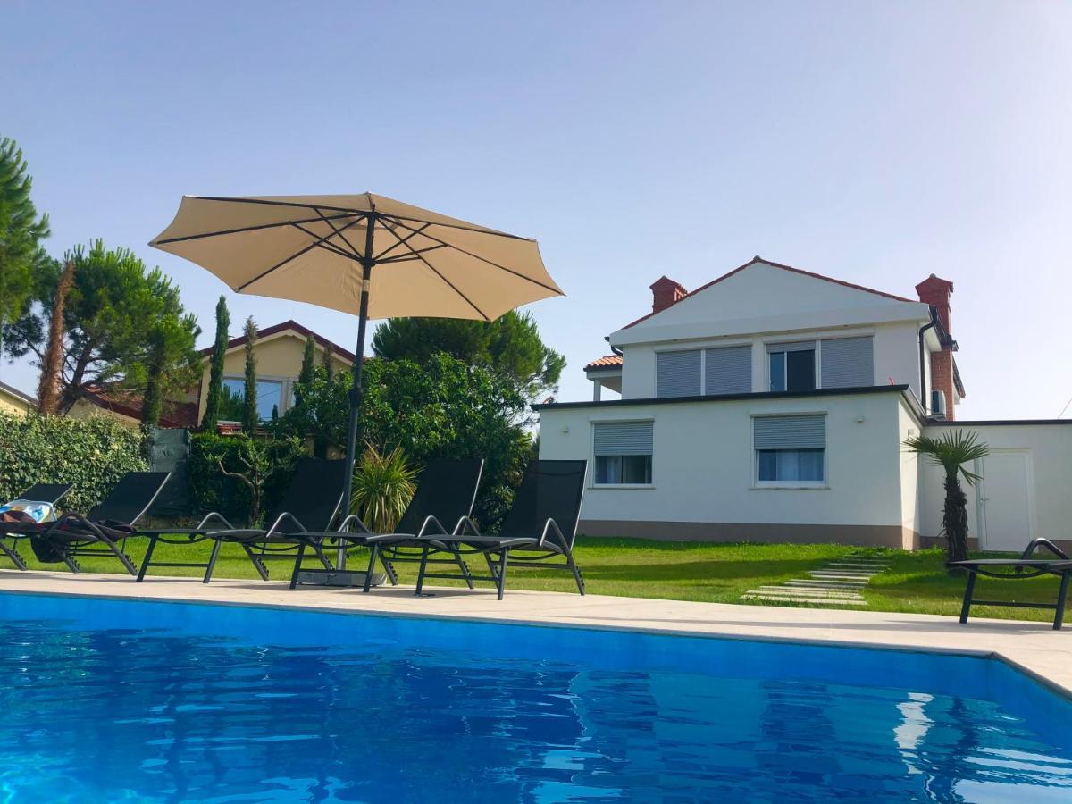 Apartmaji Meli Pu Izola Luaran gambar