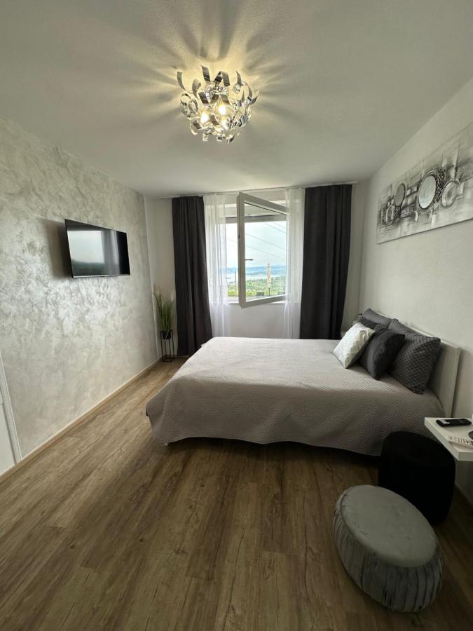 Apartmaji Meli Pu Izola Luaran gambar