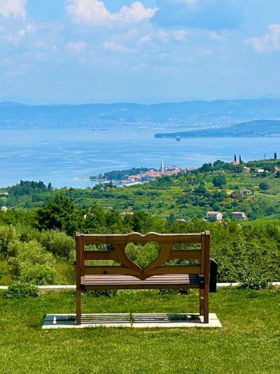 Apartmaji Meli Pu Izola Luaran gambar