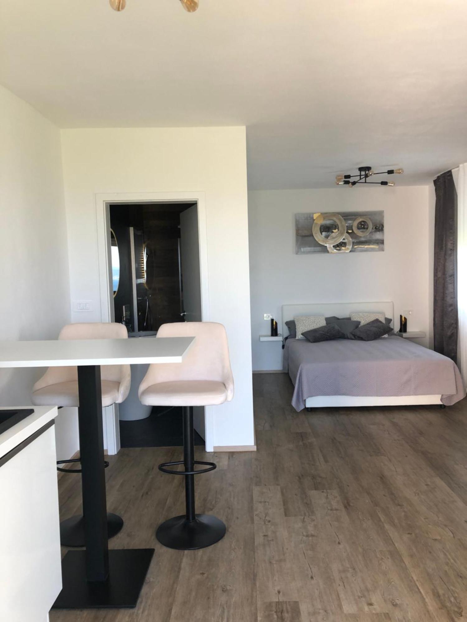 Apartmaji Meli Pu Izola Luaran gambar