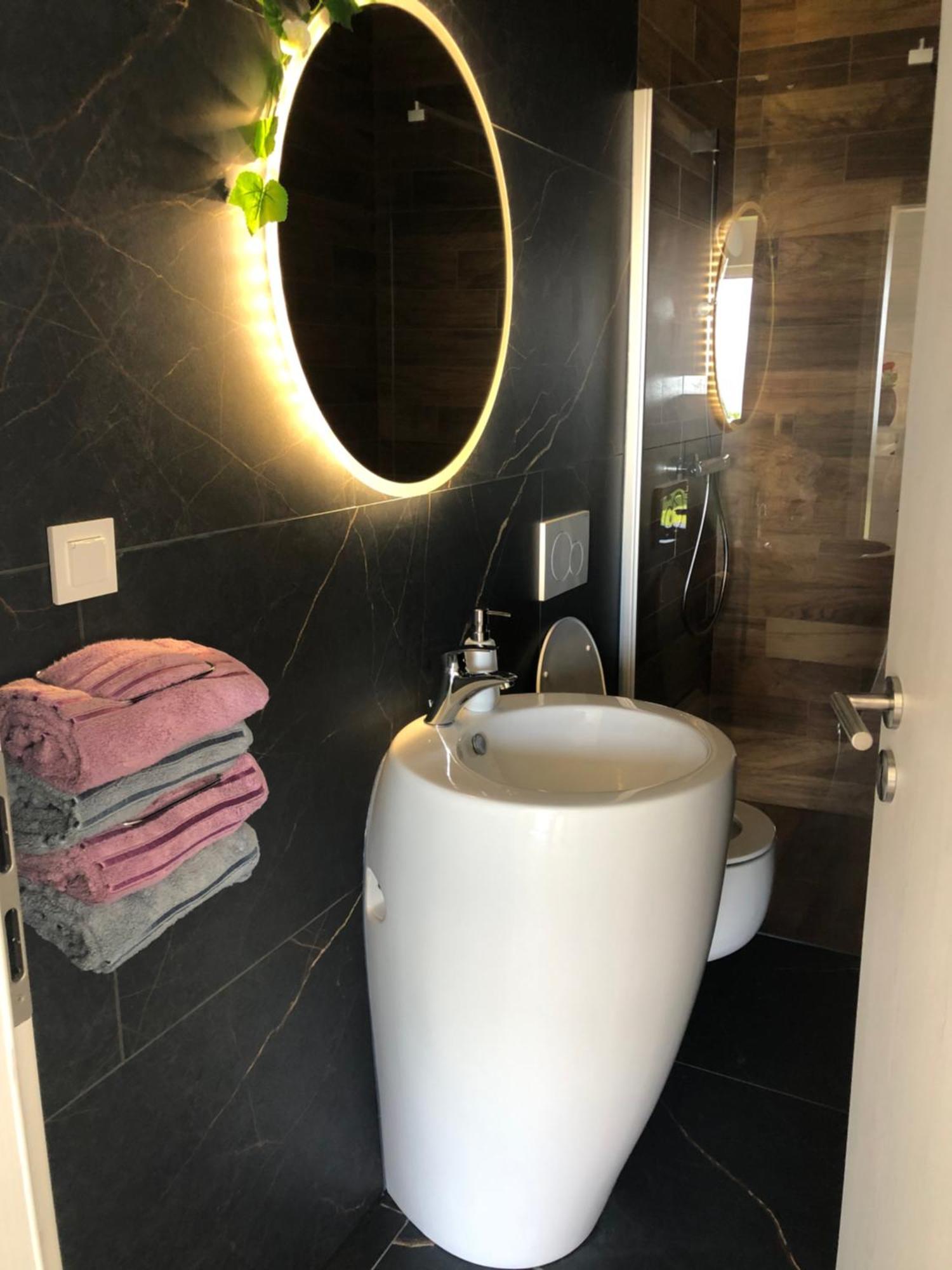 Apartmaji Meli Pu Izola Luaran gambar