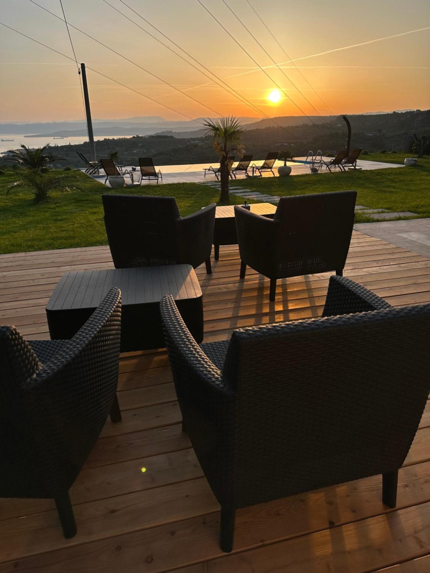 Apartmaji Meli Pu Izola Luaran gambar