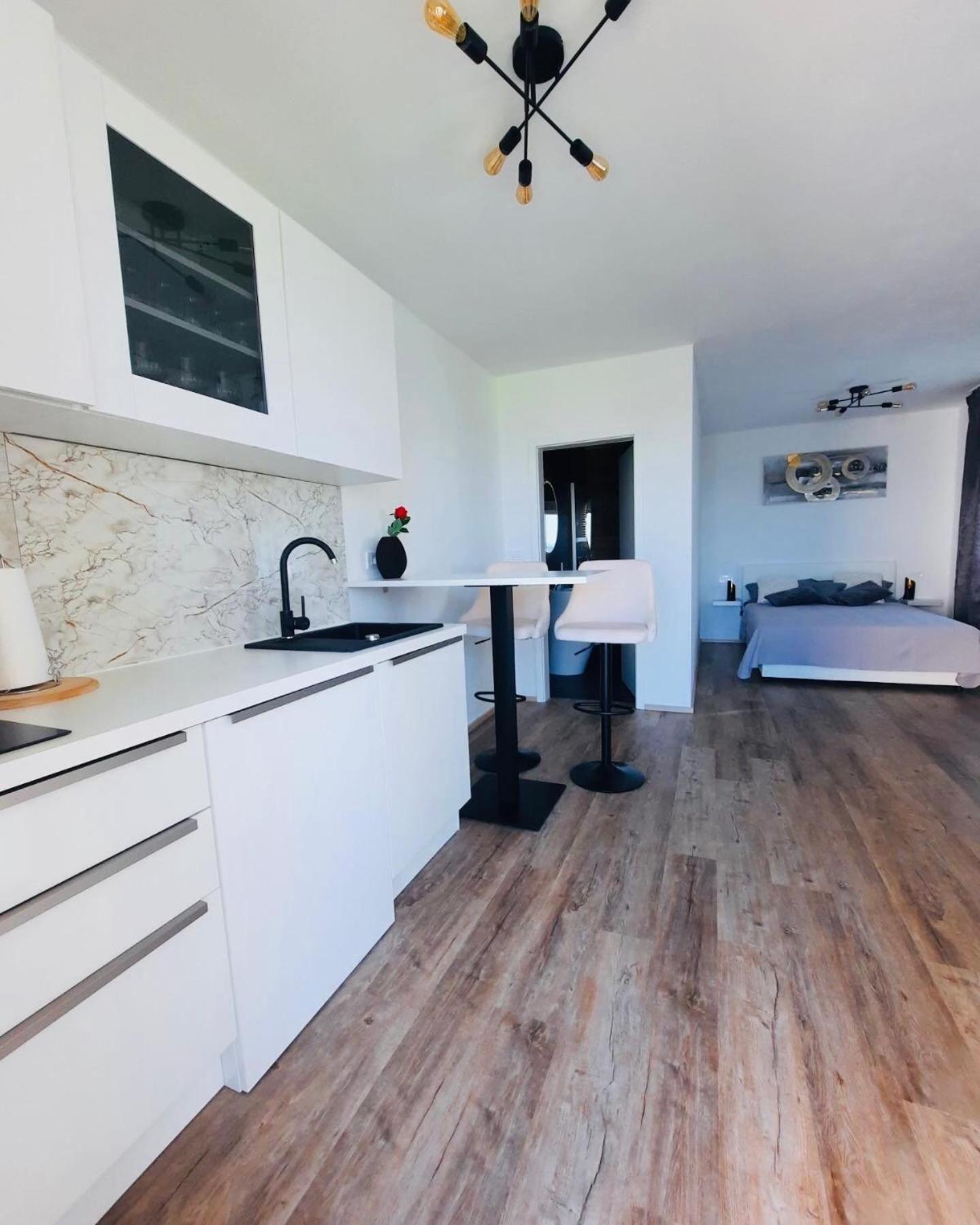 Apartmaji Meli Pu Izola Luaran gambar